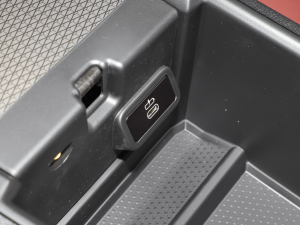 2023eDrive 40 L ҹb g