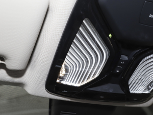 2023eDrive 40 L ҹb п؅^