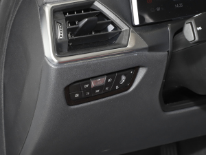 2023eDrive 40 L ҹb п؅^(q)