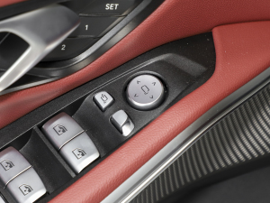 2023eDrive 40 L ҹb п؅^(q)