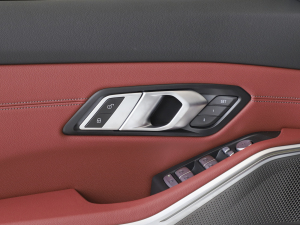 2023eDrive 40 L ҹb п؅^(q)