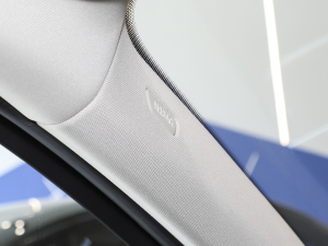 2023eDrive 40 L ҹb п؅^