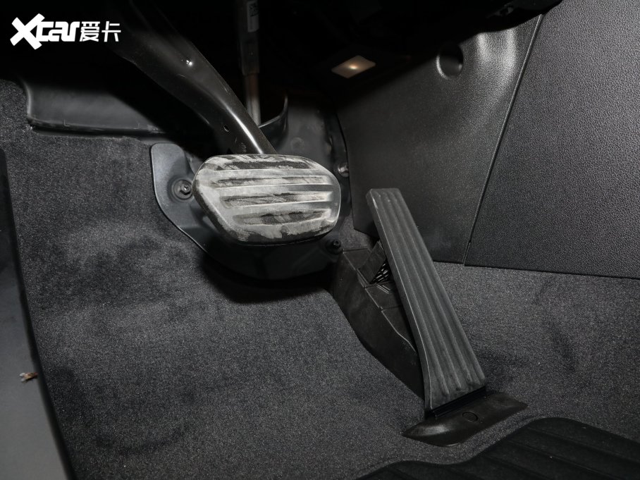 2023RX1 sDrive20Li XOӋb