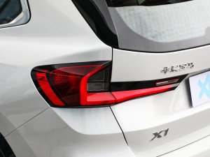 2023xDrive25Li XOӋb ^