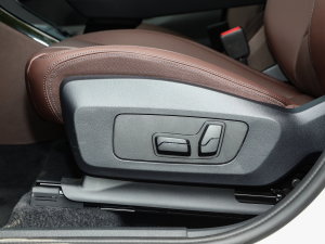 2023xDrive25Li XOӋb g