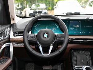 2023xDrive25Li XO(sh)Ӌb п؅^(q)