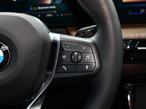 2023xDrive25Li XOӋb п؅^