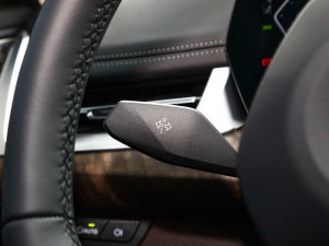 2023xDrive25Li XOӋb п؅^