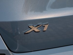 2023sDrive25Li M\b ^