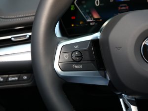 2023sDrive25Li M\b п؅^