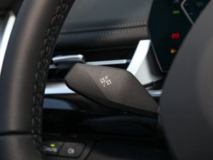 2023sDrive25Li XOӋb п؅^