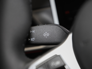 2025eDrive 40 L ҹ\b п؅^