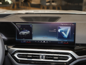 2025eDrive 40 L ҹ\b п؅^