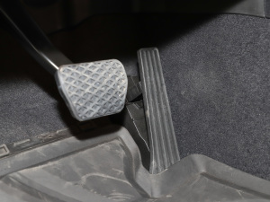 2025eDrive 40 L ҹ\b п؅^