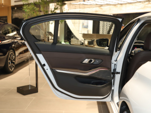 2025eDrive 40 L ҹ˶װ п