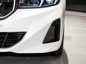 2025eDrive 40 L ҹ\b ^