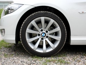 2010320i  ^