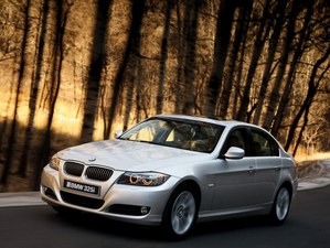 2010325i r w^
