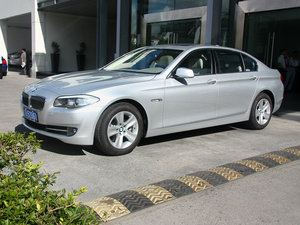 2011528Li  