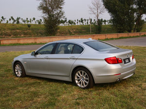 2011535Li  