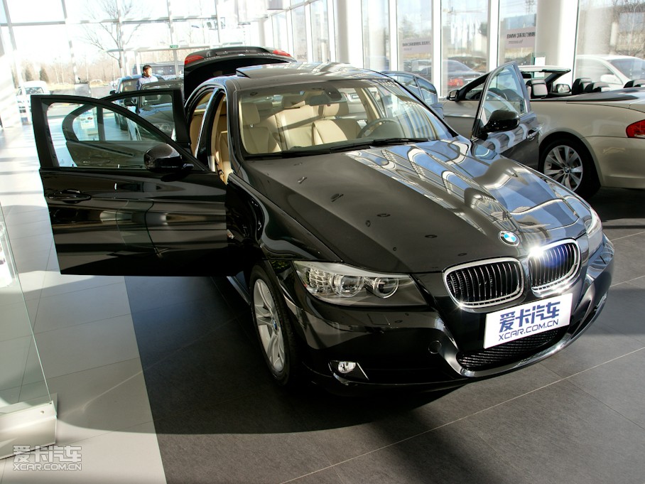 2011��R3ϵ 320i �r(sh��)�а�