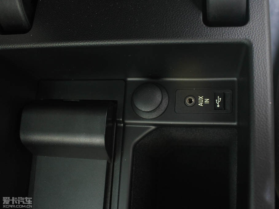 2011R3ϵT(mn) 325i A