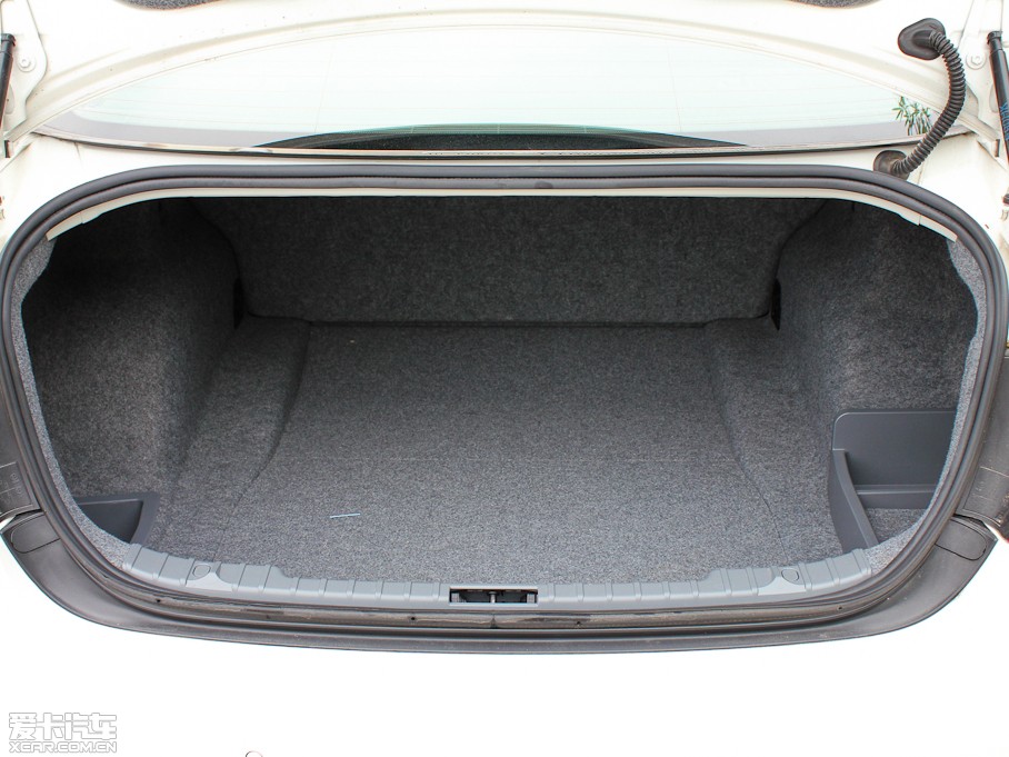 2011R3ϵ 318i I(lng)Ȱ