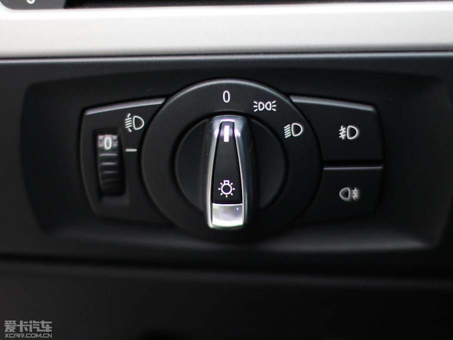 2011R3ϵ 318i IȰ