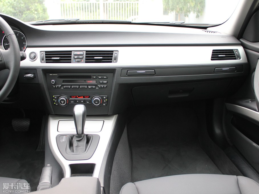 2011R3ϵ 318i I(lng)Ȱ