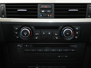 2011320i A {(dio){(dio)(ji)