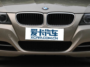 2011款325i 豪华版 中网