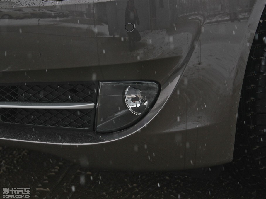 2012��R5ϵ 530Li �I�Ȱ�