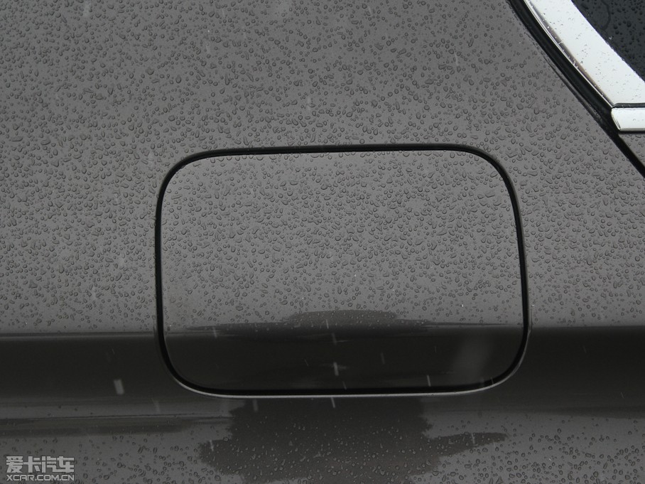 2012��R5ϵ 530Li �I(l��ng)�Ȱ�