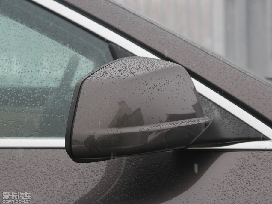 2012��R5ϵ 530Li �I(l��ng)�Ȱ�