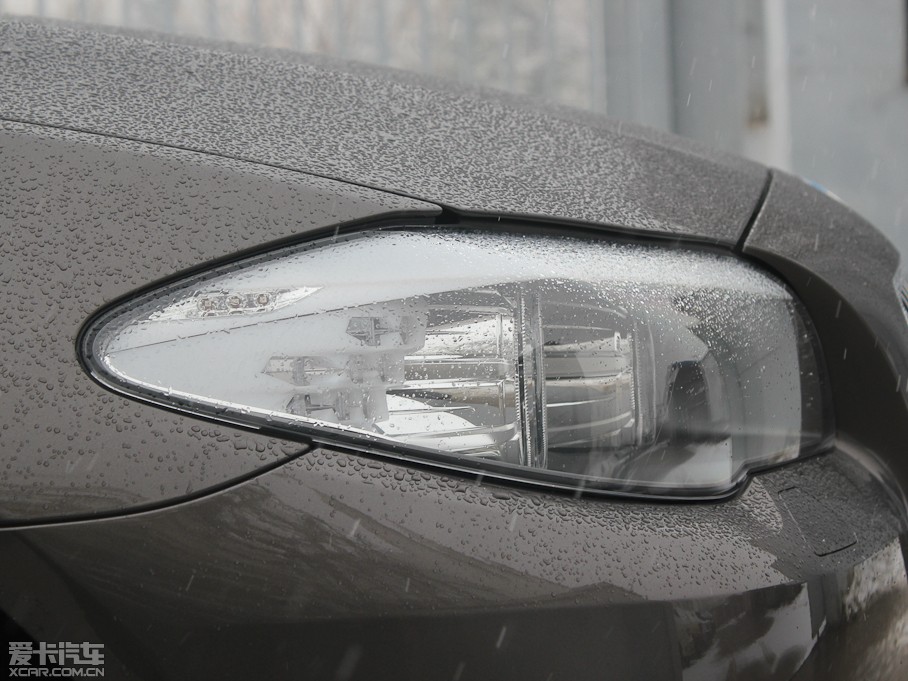 2012��R5ϵ 530Li �I�Ȱ�