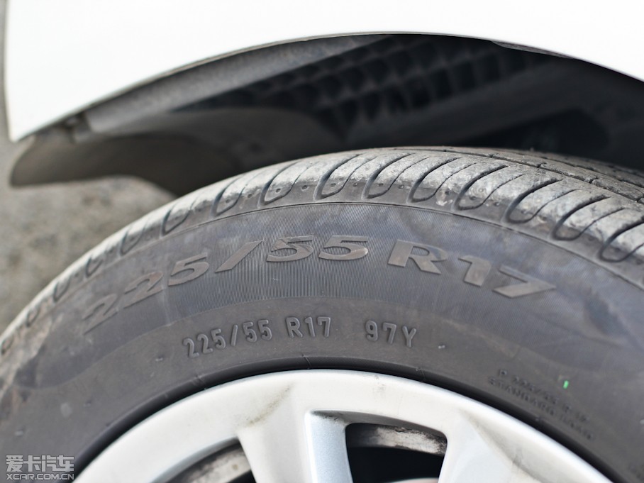 2012��R5ϵ 523Li ���A��