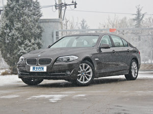 2012款530Li 领先版 左前45度