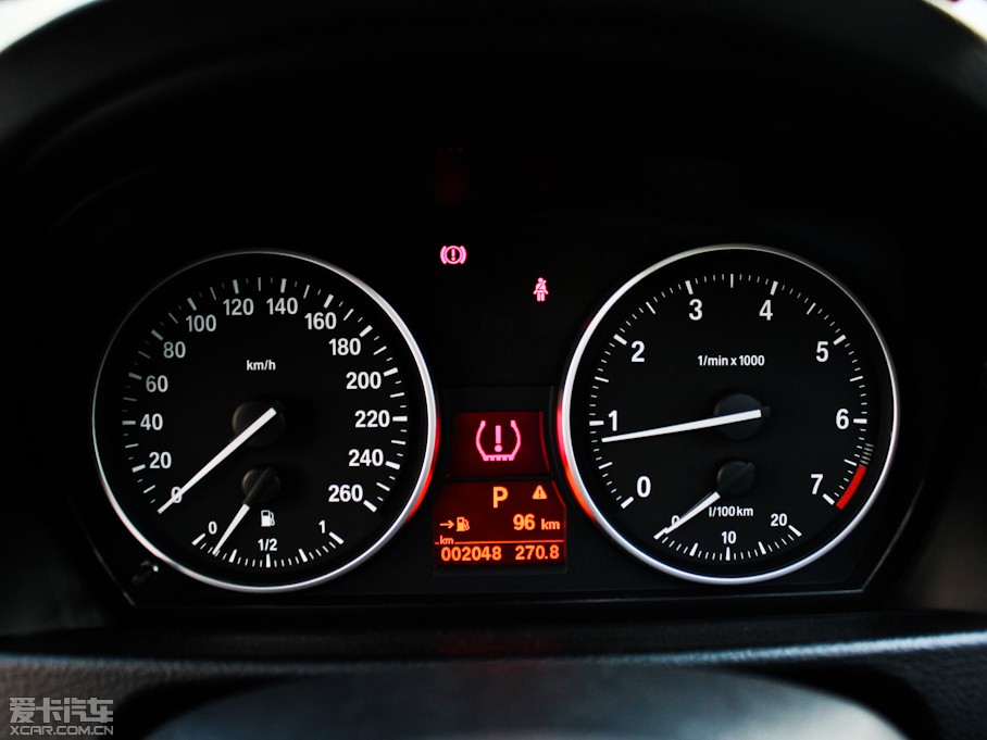 2012RX1 xDrive 20i A