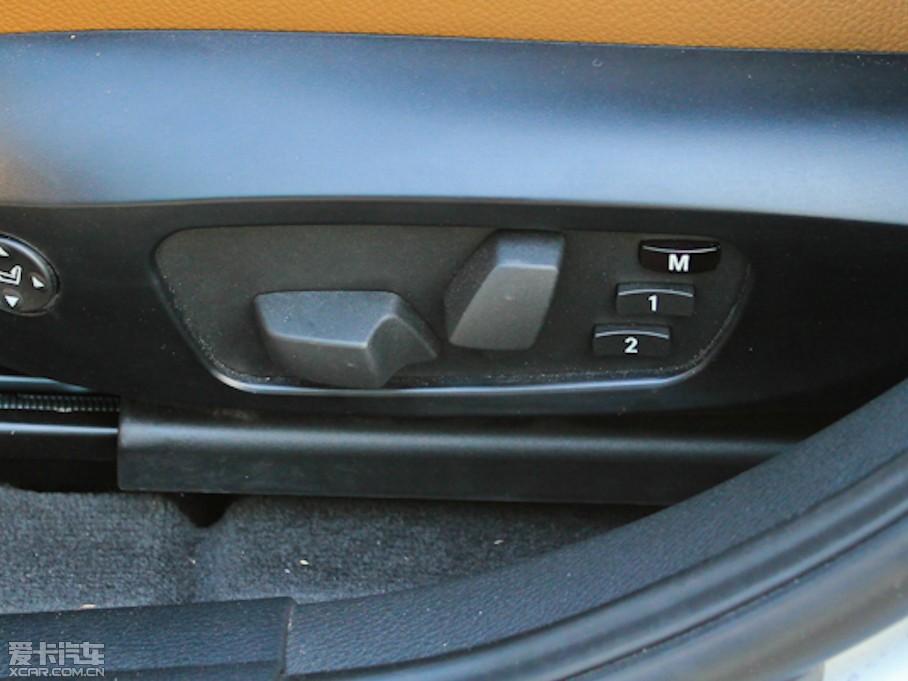 2012RX1 xDrive 28i A