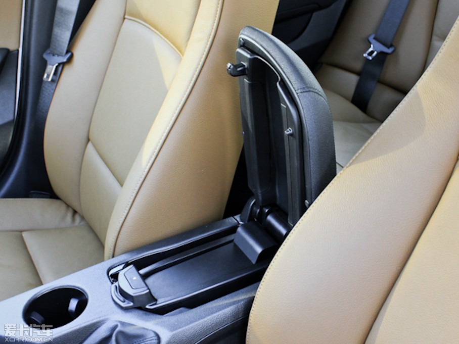 2012RX1 xDrive 28i A