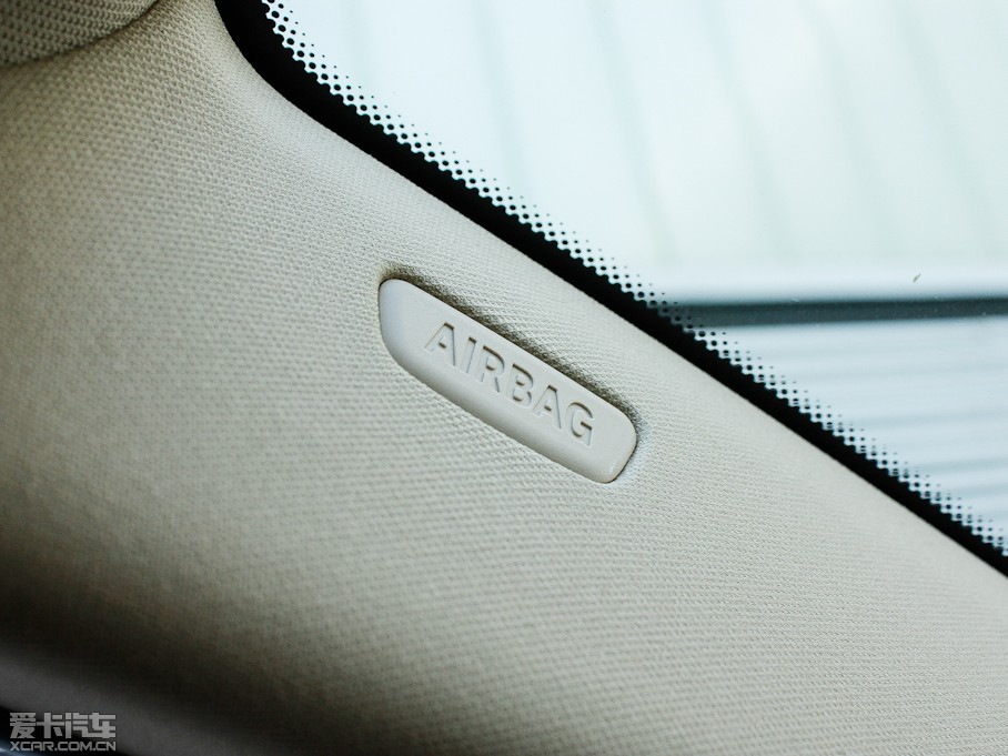 2012RX1 sDrive 20i IȰ