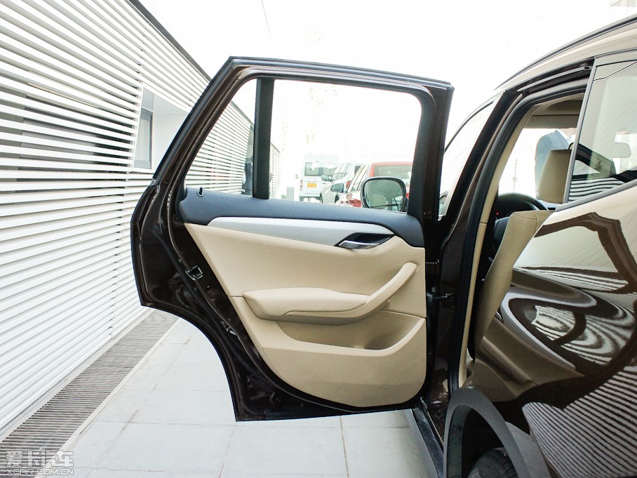 2012RX1 sDrive 20i IȰ