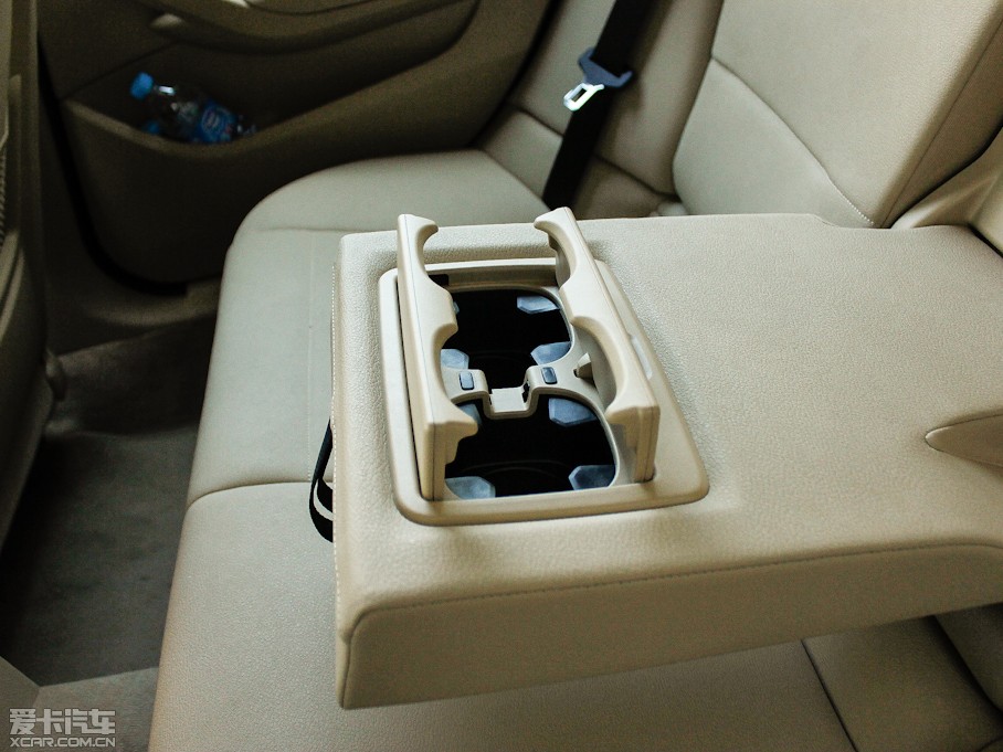 2012RX1 sDrive 20i IȰ