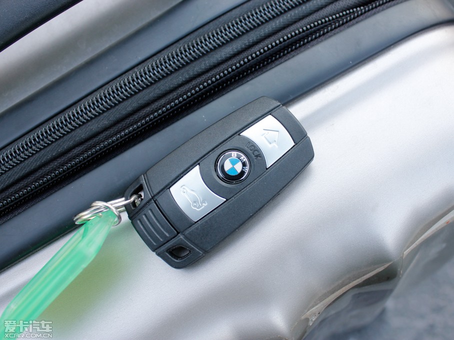 2012RX1 sDrive 20i IȰ