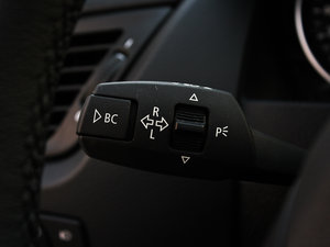 2012xDrive 20i A п؅^