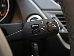 2012xDrive 20i A п؅^