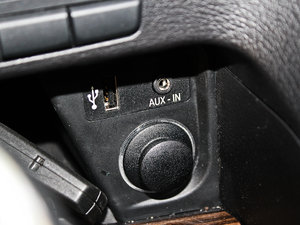 2012xDrive 20i A п؅^