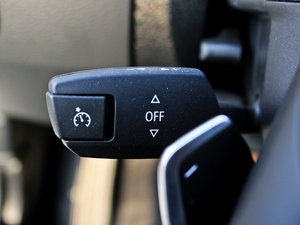 2012xDrive 28i A п؅^