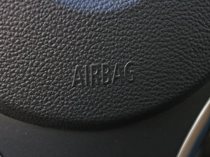 2012xDrive 28i A п؅^