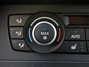 2012xDrive 28i A п؅^(q)